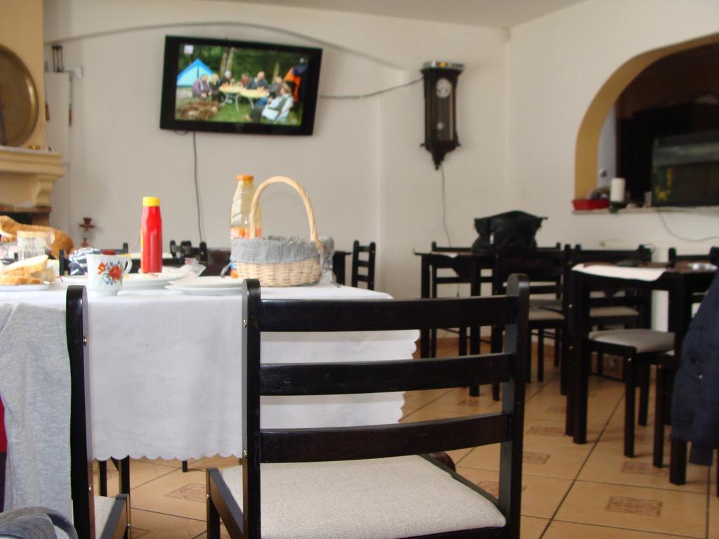 Perla Neagra Lotus Spa Caineni-Bai Buitenkant foto